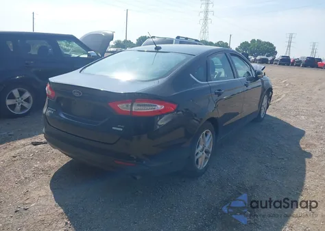2015 Ford Fusion Se z USA, uszkodzony, nr VIN 1FA6P0HD8F5103052